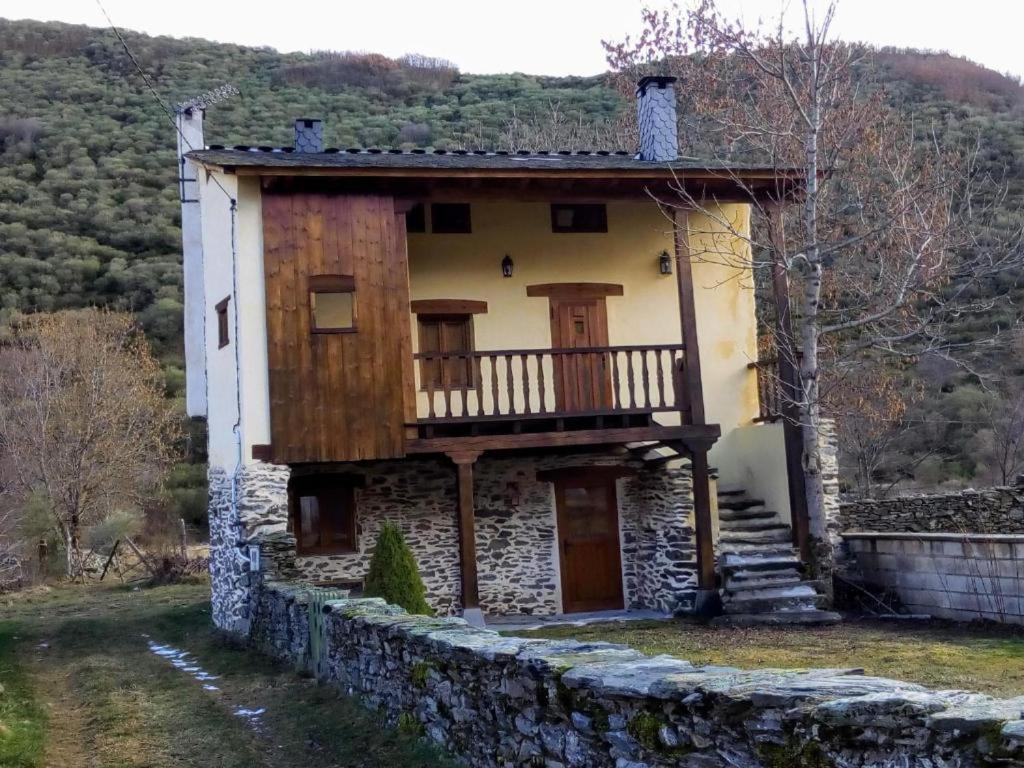 Casa Rural El Llao Y Los Fresnos Murias de Paredes Exterior foto